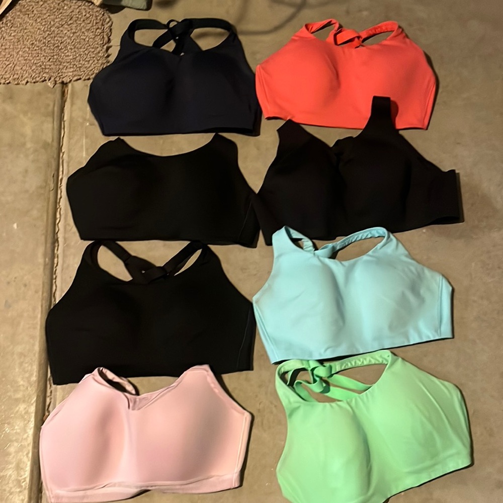 8 Lululemon Sports Bras - Sold as a lot